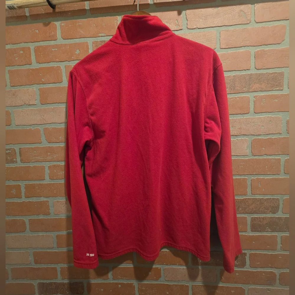 The North Face Mens  Red Fleece Pullover Medium.    ‎        Sku 98